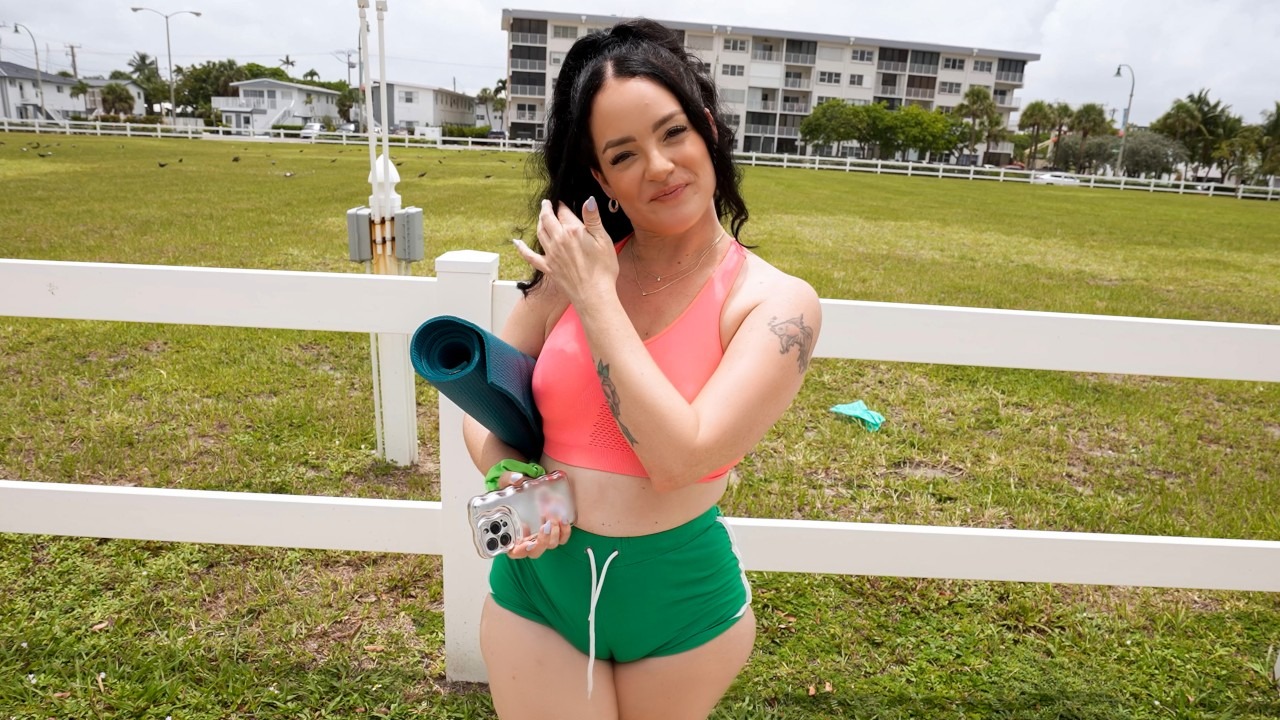BangBus | Lillianette, Rocket Powers | Girl Got Ass